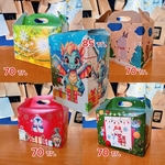 Новогодние коробки в ассортименте