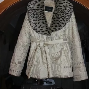 зимняя стеганная куртка размер 38-42 