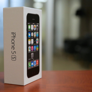 Яблоко iPhone 5S 16Gb Neverlock Серый 
