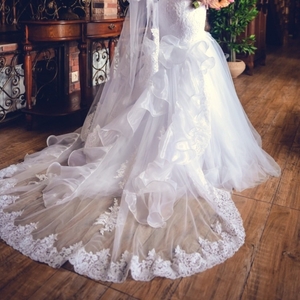 Продам красивое свадебное платье 