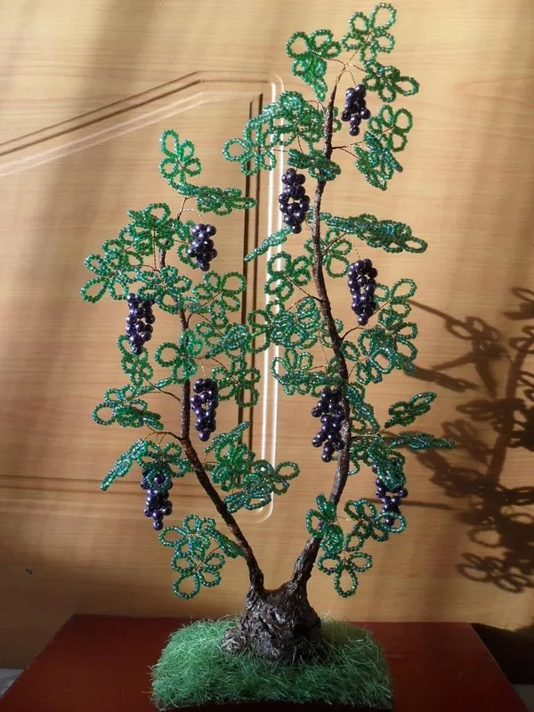 Цветы и деревья из бисера-отличный подарок и украшение для дома.  12