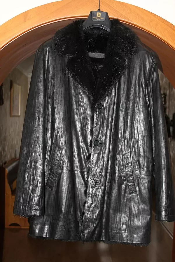 Зимняя кожанная куртка (внутри мех бобра) 85000