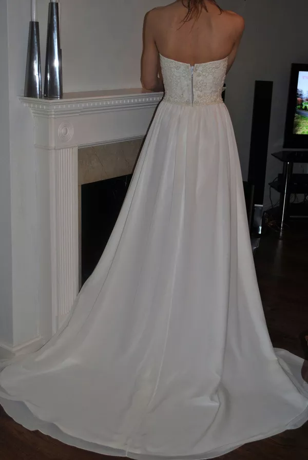 Эксклюзивное свадебное платье со шлейфом 5