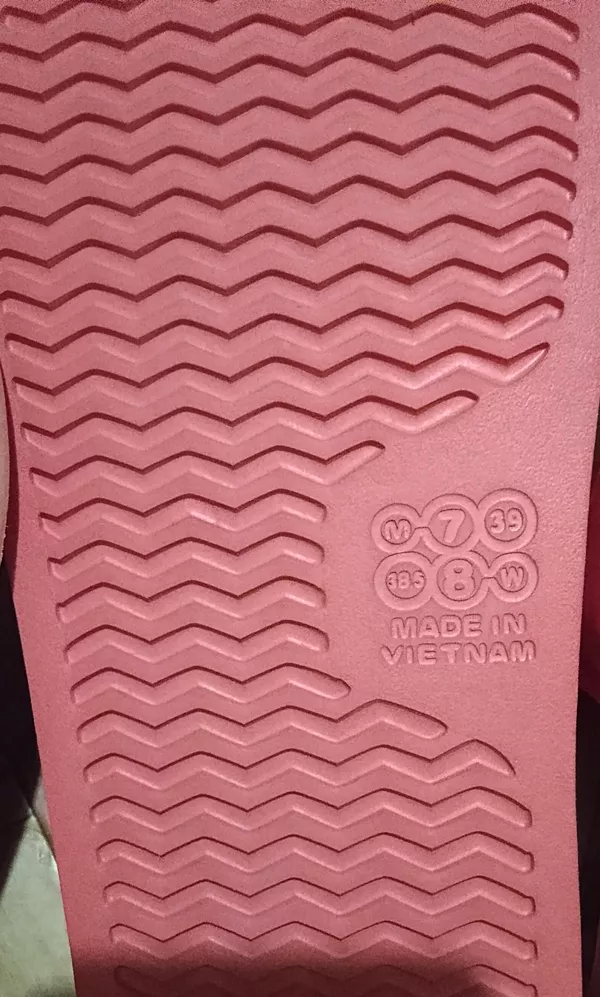 Шлёпанцы/ сланцы продаю. 3