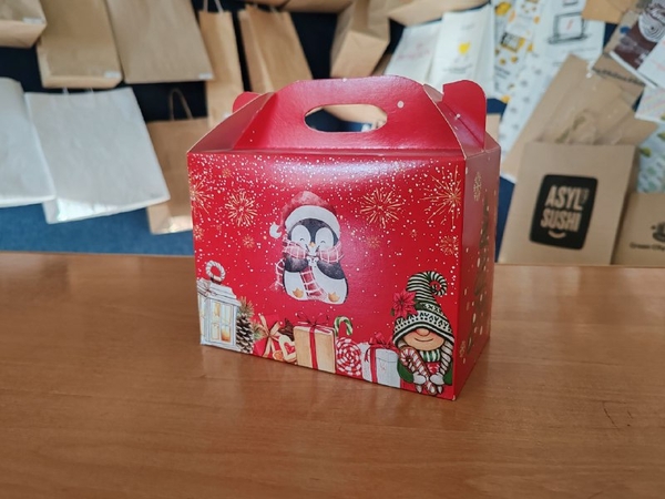 Новогодние коробки в ассортименте 5