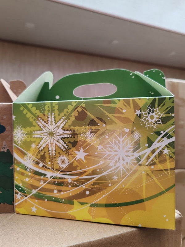 Новогодние коробки в ассортименте 3
